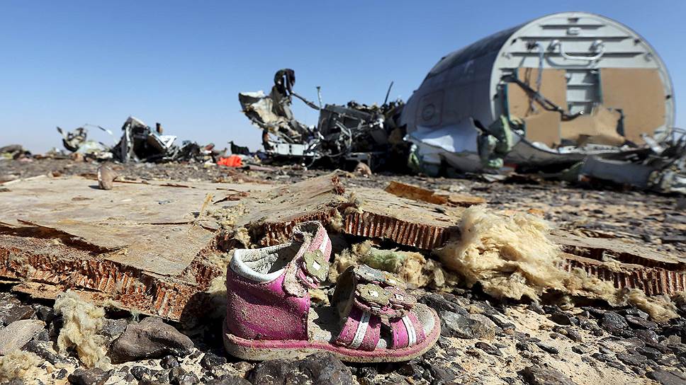 Жертвами разрушения самолета в воздухе стали 25 детей и 199 взрослых