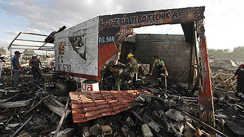 Взрыв на ярмарке пиротехники в Мексике 