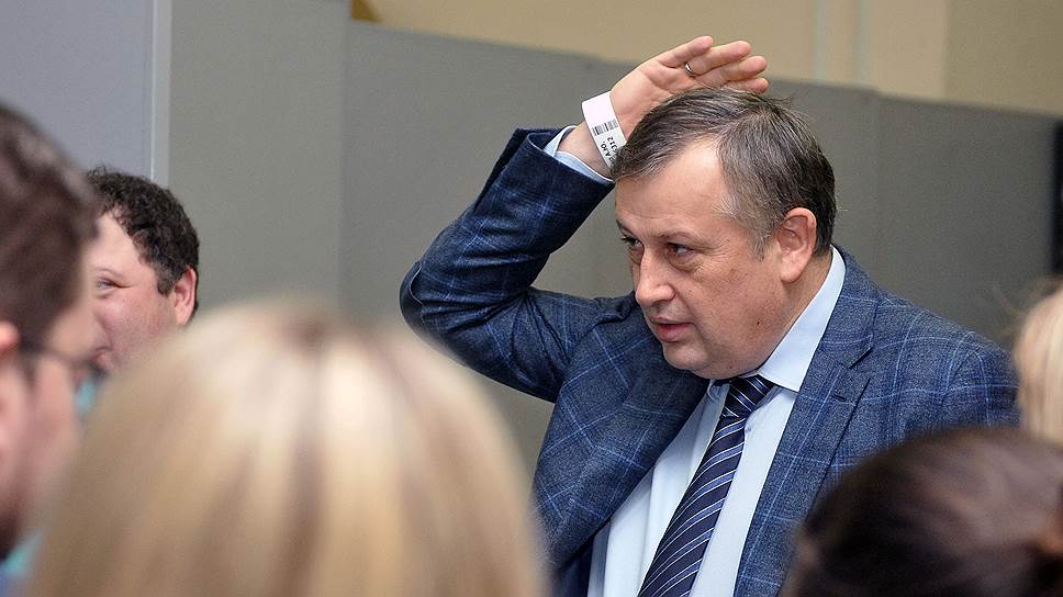 Второй этап муниципальной реформы Ленинградской области, проводимой губернатором Александром Дрозденко, грозит местным чиновникам дальнейшим перераспределением власти